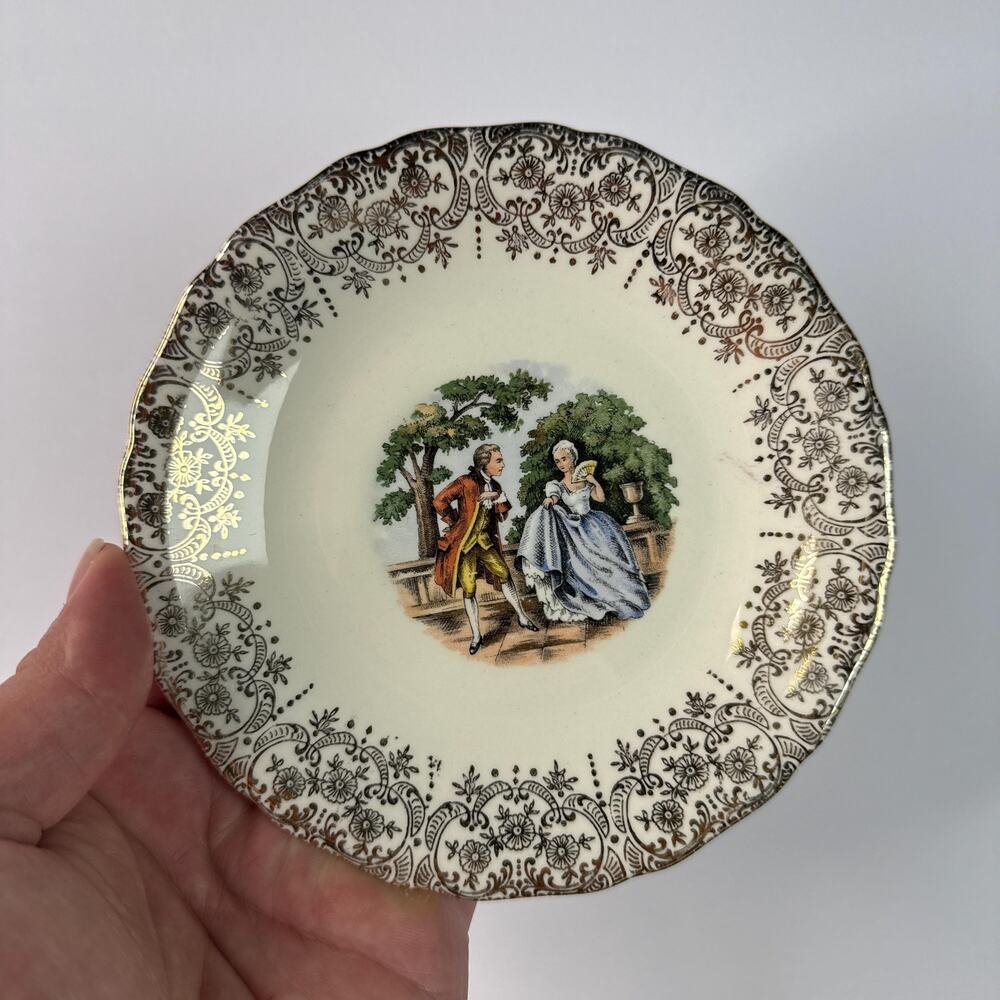 Vintage Crooksville China George Washington Courting Martha 6in
